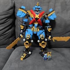 LEGO NINJAGO ニャーのサムライエックスメカスーツのサムネイル