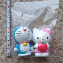 ドラえもん キティちゃん 貯金箱 2コセットのサムネイル