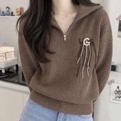 【美品】UGG ハーフジップ ニット セーター フリンジロゴ ブラウン M