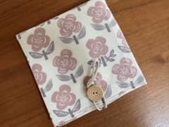 BOXティッシュ携帯ケース〜お花（ピンク）北欧のサムネイル
