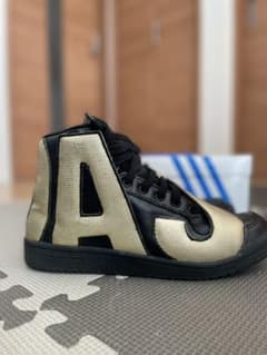 値下不可ADIDAS ORIGINALS JEREMY SCOTTのサムネイル