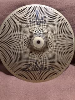 Zildjian L80 Low Volume 14インチクラッシュシンバルのサムネイル