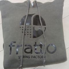 fratto フード付きパーカー　 Lサイズのサムネイル