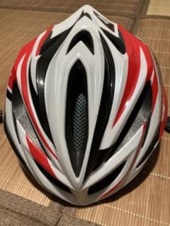 サイクリングヘルメットのサムネイル