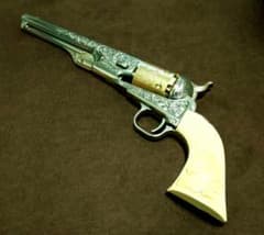 コルトM1861ネイビーリボルバー カスター将軍モデル コルトM1861ネイビーリボルバー カスター将軍モデル - メルカリ