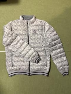 中古　ゴルフウェア　ホワイト系 Mサイズ ダウンジャケットのサムネイル