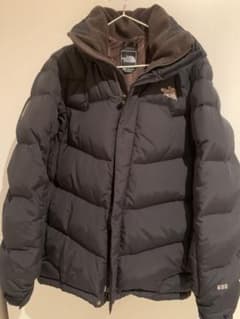 The North Face ブラックダウンジャケットのサムネイル