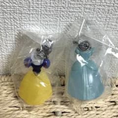 プリンセス めじるし 白雪姫 シンデレラ ディズニー ガチャ 2個 - メルカリ