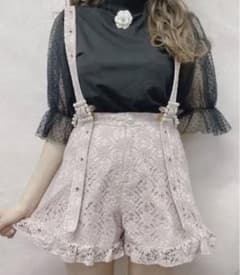 【最終値下げ】Swan kiss 総レースパールビジューショートパンツ