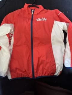 住友生命 Vitality 赤ジャンパー Sサイズのサムネイル