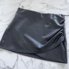 ZARAの可愛いミニスカートMサイズ　ザラ　moussy GAP H&Mのサムネイル