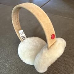UGG⭐︎本革シープスキン美品⭐︎イヤーマフ 耳あてのサムネイル