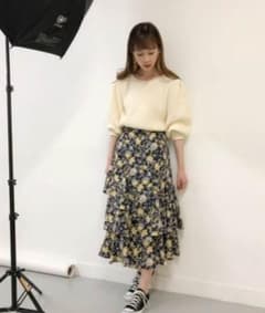 KBF  花柄スカートのサムネイル