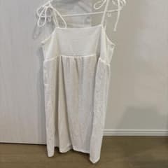 GU White Dress Summerのサムネイル