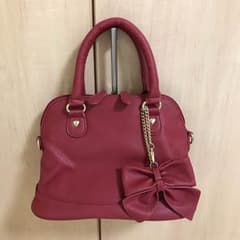 秋に大人気ボルドーbagのサムネイル