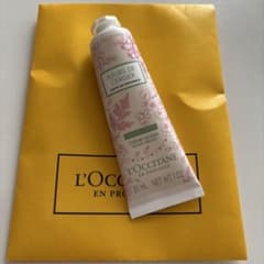 ロクシタン ホワイトマスカットチェリーブロッサムハンドクリーム 30mL 送料込のサムネイル