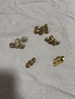 金色の装飾ボタンセットのサムネイル