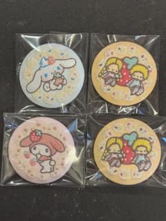 サンリオ 刺繍缶バッジ 4個セット シナモロール マイメロディ パティ&ジミィのサムネイル