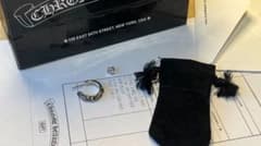 クロムハーツ　ピアス　CHROME HEARTS SCROLL HOOPのサムネイル