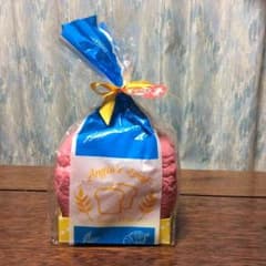 angie  ストロベリー食パン  スクイーズのサムネイル