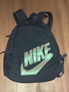 ジャービス様専用　Nike ロゴ入り リュックのサムネイル