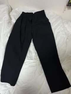 ZARA 黒 ハイウエスト スラックスのサムネイル