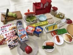 美品色褪せなし　食玩ミニチュアセットのサムネイル