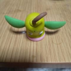 カラフルなキャラクター フィギュアポケモンGOのサムネイル