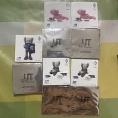 KAWS UT Phaidon ステッカーセットのサムネイル