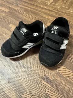 New Balance ブラック ベビーシューズのサムネイル