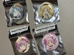 劇場版 魔法少女まどか☆マギカ 缶バッジ 4種セットのサムネイル