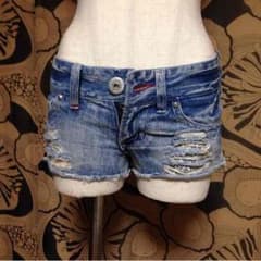 デニム ショートパンツのサムネイル