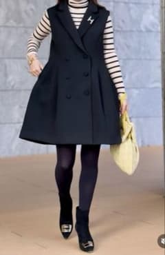 Myu 雑誌storyコラボ ペプラムロングジレ - メルカリ