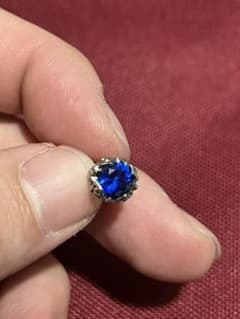 ピアス 片耳のサムネイル