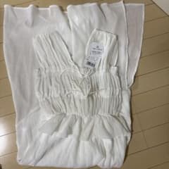 mily bilet ワンピース オフホワイト M ラベル付きのサムネイル