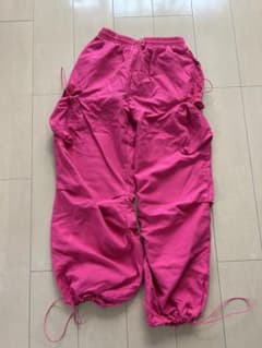 SHEIN ピンク カーゴパンツ Mサイズのサムネイル