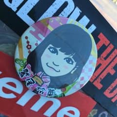 鷲尾伶菜缶バッチのサムネイル