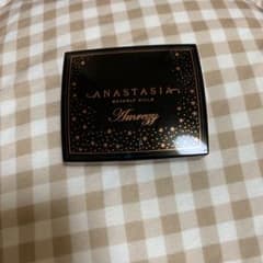 アナスタシア ハイライトのサムネイル