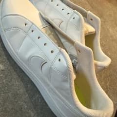 NIKEスニーカーのサムネイル