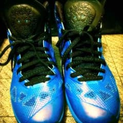 NIKE LEBRON JAMESのサムネイル