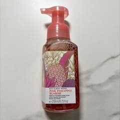 Bath & Body Works PINEAPPLe 泡ハンドソープのサムネイル