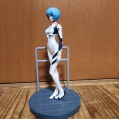 ヱヴァンゲリヲン新劇場版 綾波レイ フィギュアのサムネイル