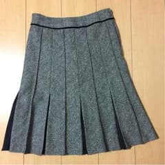 スカートのサムネイル