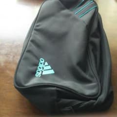 adidasの上靴入れのサムネイル