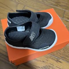 New Balance 208 ブラック サンダル　１４センチのサムネイル