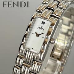 稼働品】FENDI 660L バングル レディース腕時計 ホワイト文字盤 QZ