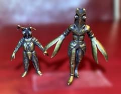 【ウルトラマン】ゼットン ＆ バルタン星人 フィギュア　真鍮製のサムネイル