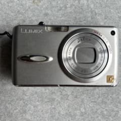 LUMIX DMC-FX01 コンパクトデジタルカメラのサムネイル