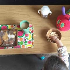 ゆっぴぃ様専用 花柄 デニムパンツ 90のサムネイル