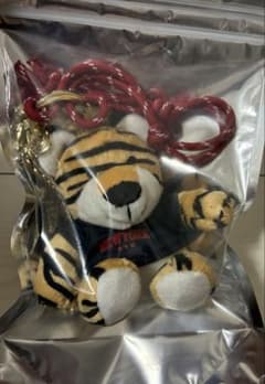 Deuxieme Classe BTN Tiger Key Chain - メルカリ